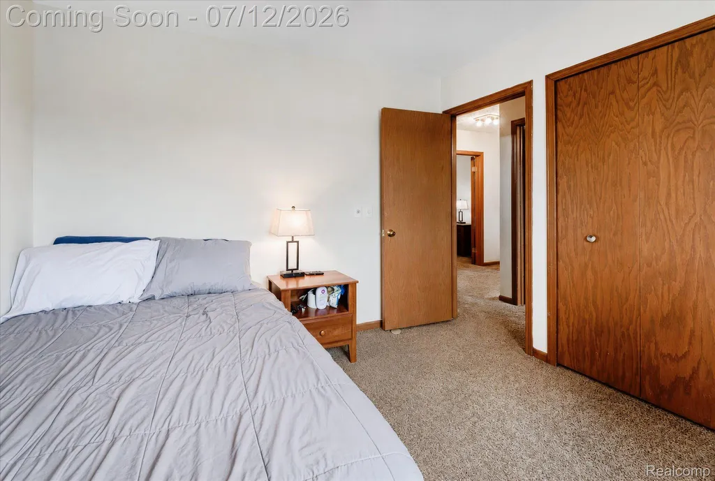 39044 Mallorn Drive Sterling Heights City MI 48313