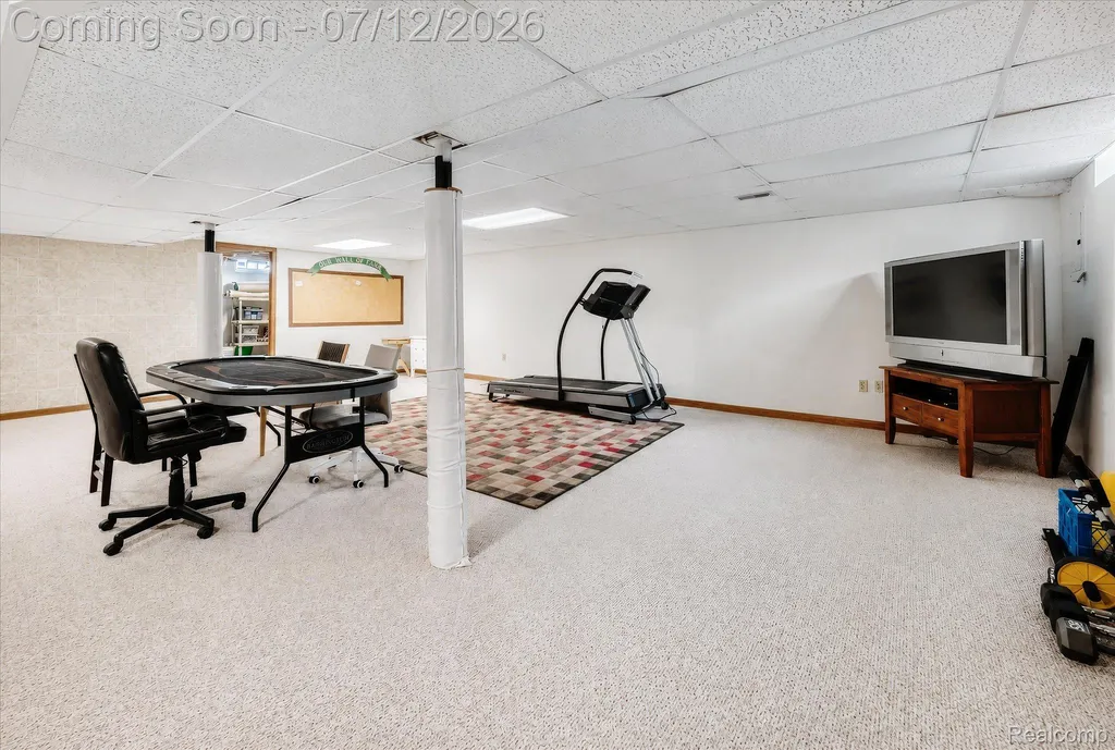 39044 Mallorn Drive Sterling Heights City MI 48313