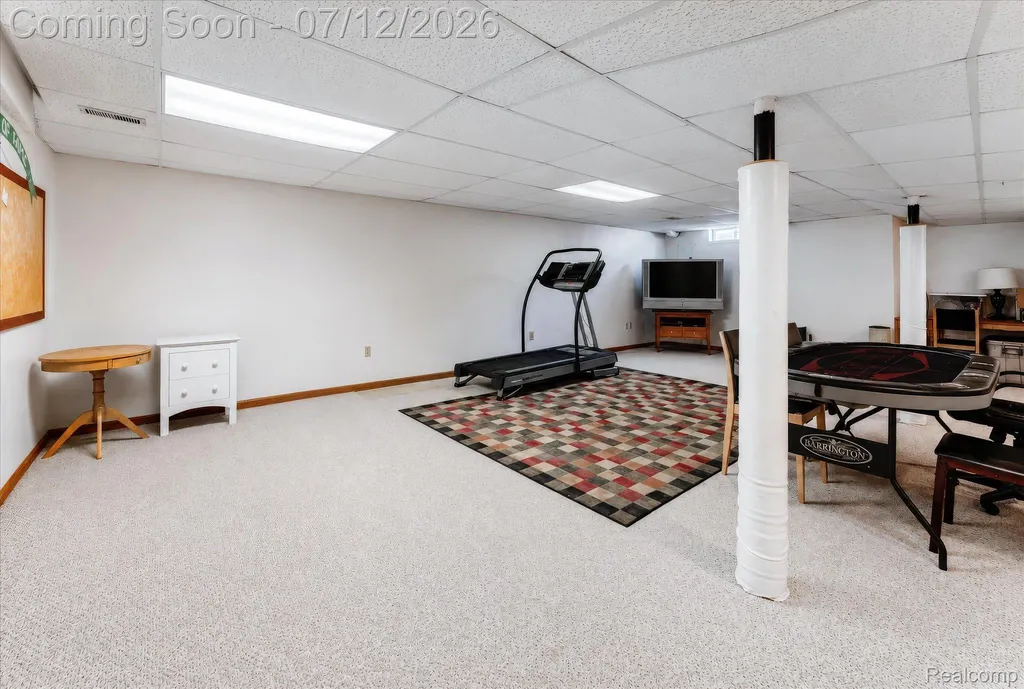 39044 Mallorn Drive Sterling Heights City MI 48313