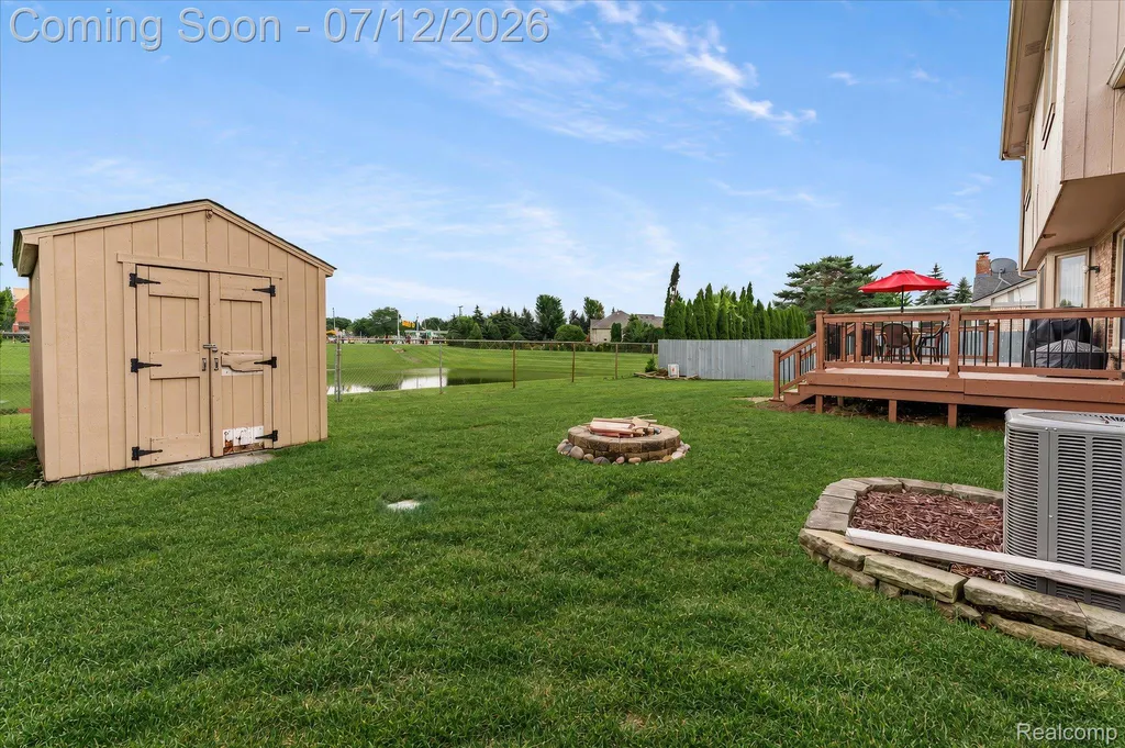 39044 Mallorn Drive Sterling Heights City MI 48313