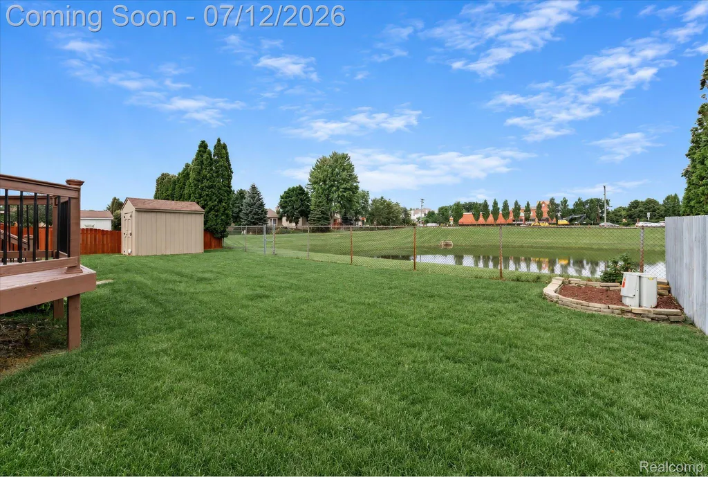 39044 Mallorn Drive Sterling Heights City MI 48313