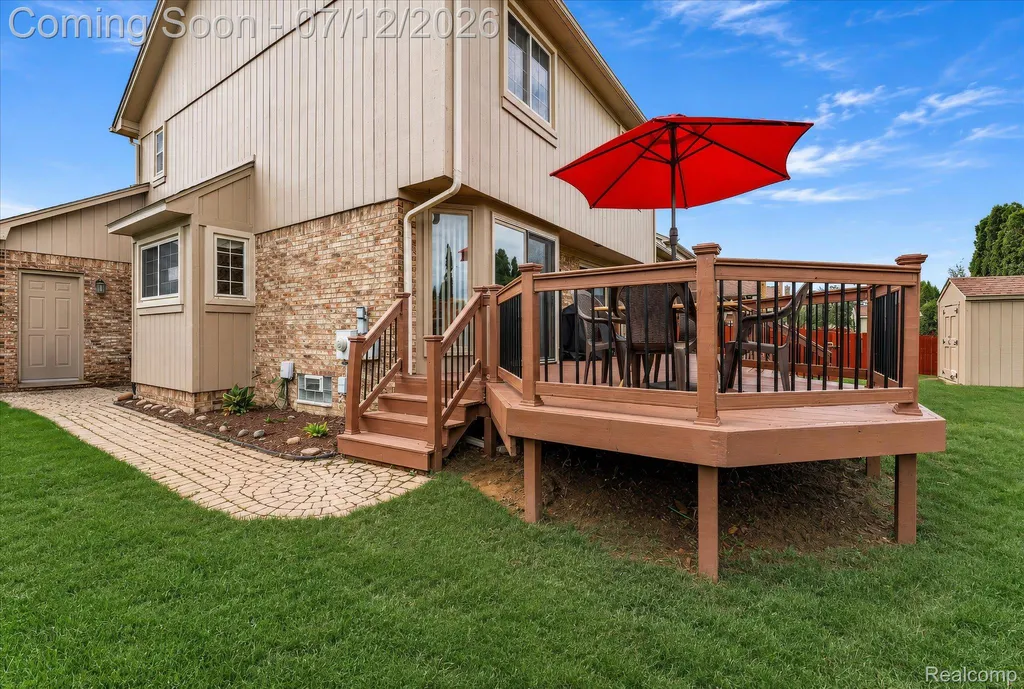 39044 Mallorn Drive Sterling Heights City MI 48313