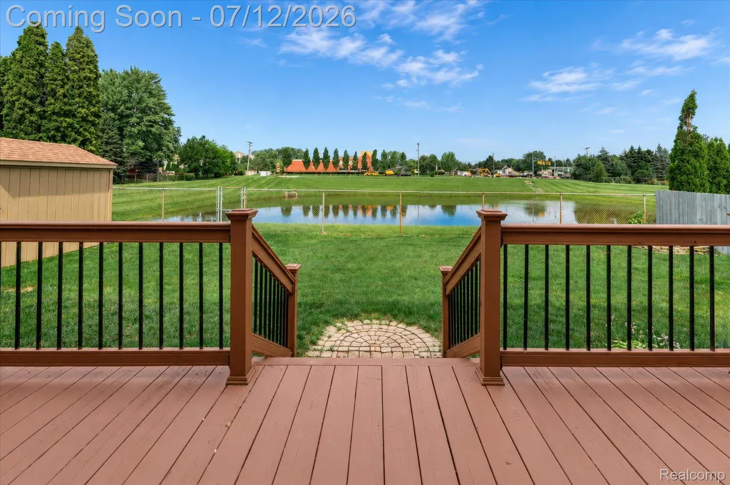 39044 Mallorn Drive Sterling Heights City MI 48313