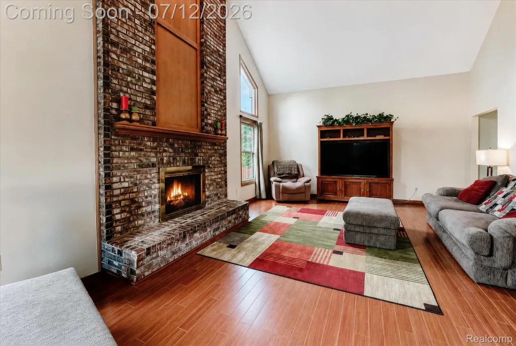 39044 Mallorn Drive Sterling Heights City MI 48313