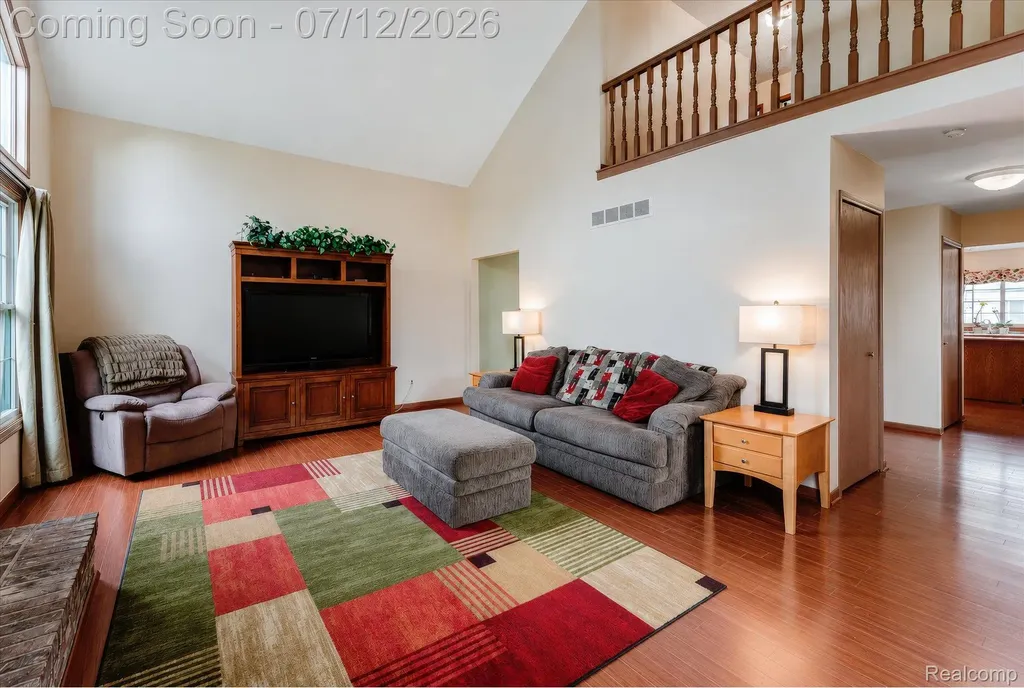 39044 Mallorn Drive Sterling Heights City MI 48313