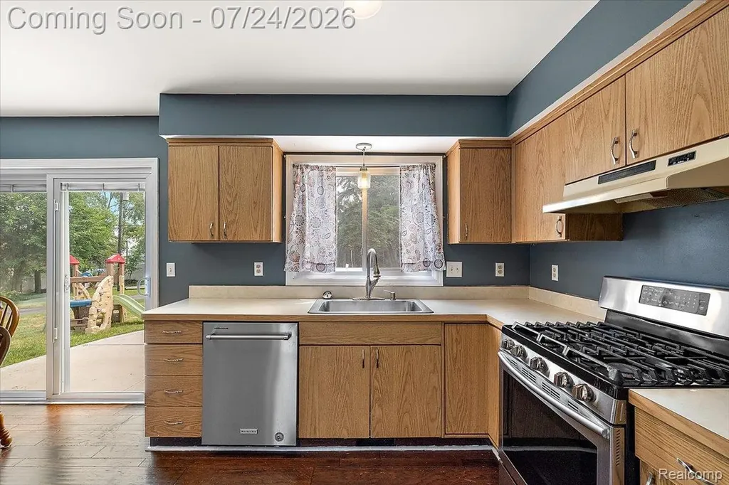 3365 Maybee Road Lake Orion Village MI 48359