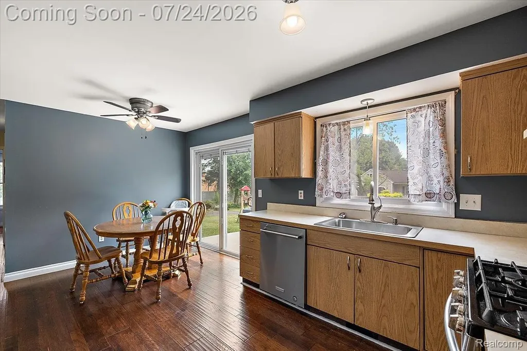3365 Maybee Road Lake Orion Village MI 48359
