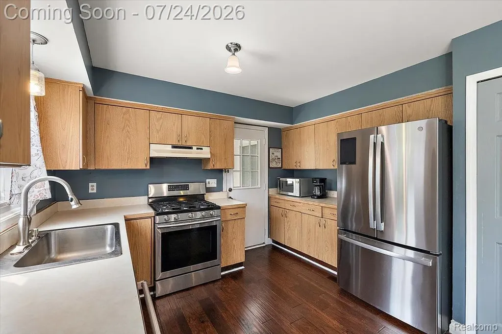 3365 Maybee Road Lake Orion Village MI 48359