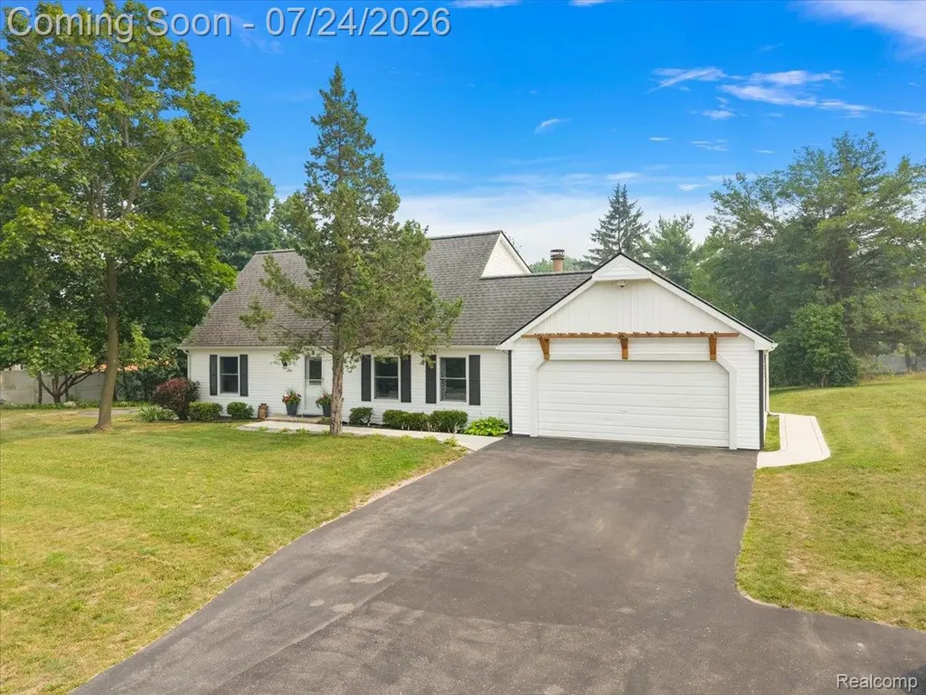 3365 Maybee Road Lake Orion Village MI 48359