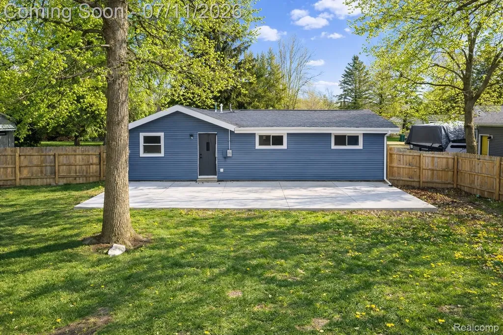 203 Chaney Street Van Buren Charter Township MI 48111