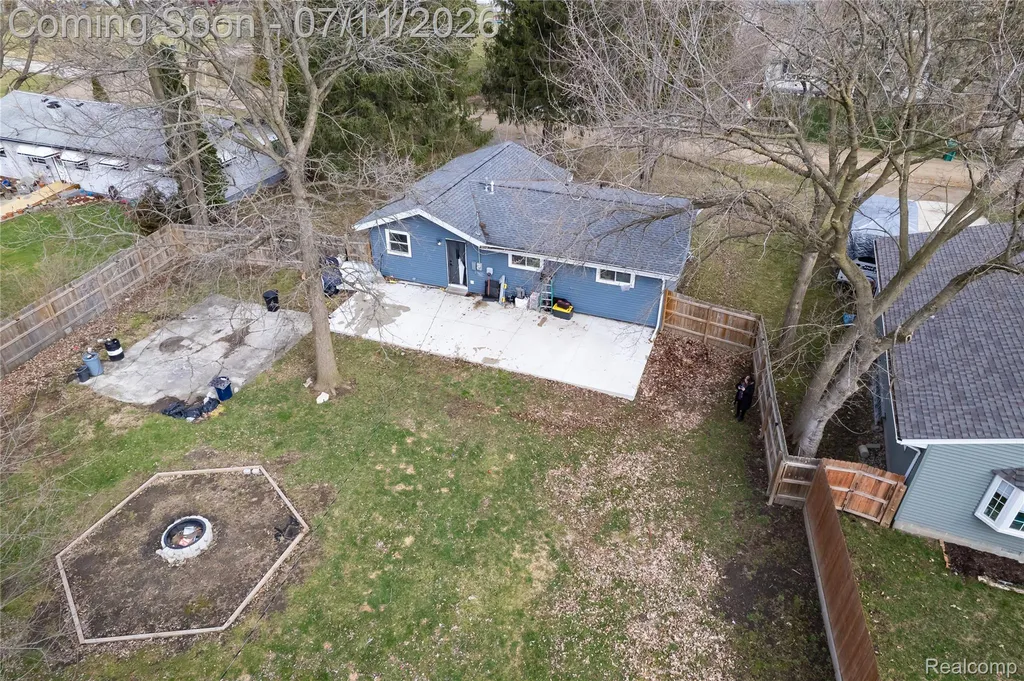203 Chaney Street Van Buren Charter Township MI 48111