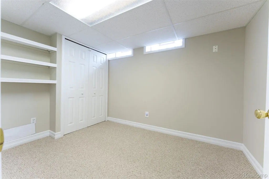 4276 Macqueen Drive West Bloomfield Charter Township MI 48323