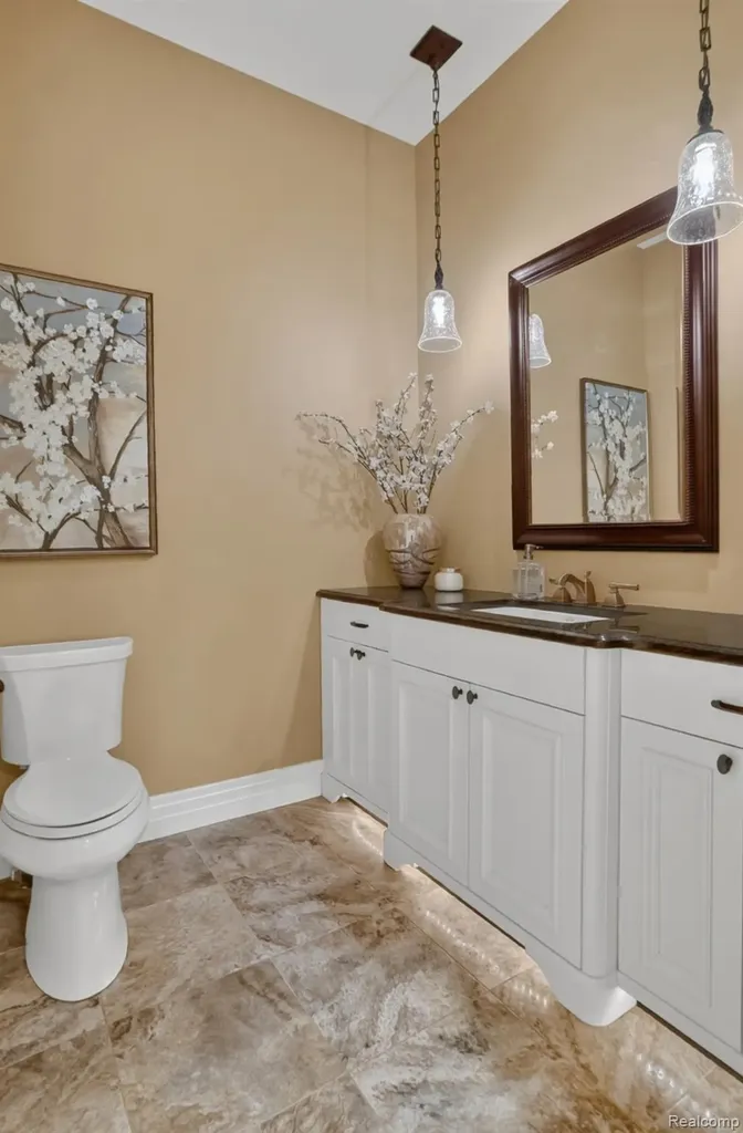 12172 Woodline Drive Tyrone Township MI 48430