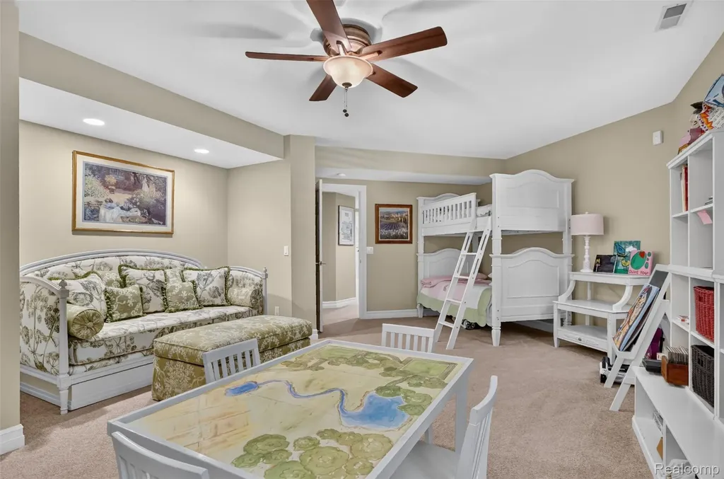 12172 Woodline Drive Tyrone Township MI 48430