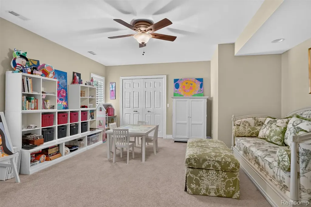12172 Woodline Drive Tyrone Township MI 48430