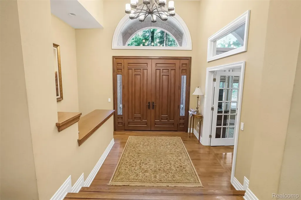12172 Woodline Drive Tyrone Township MI 48430