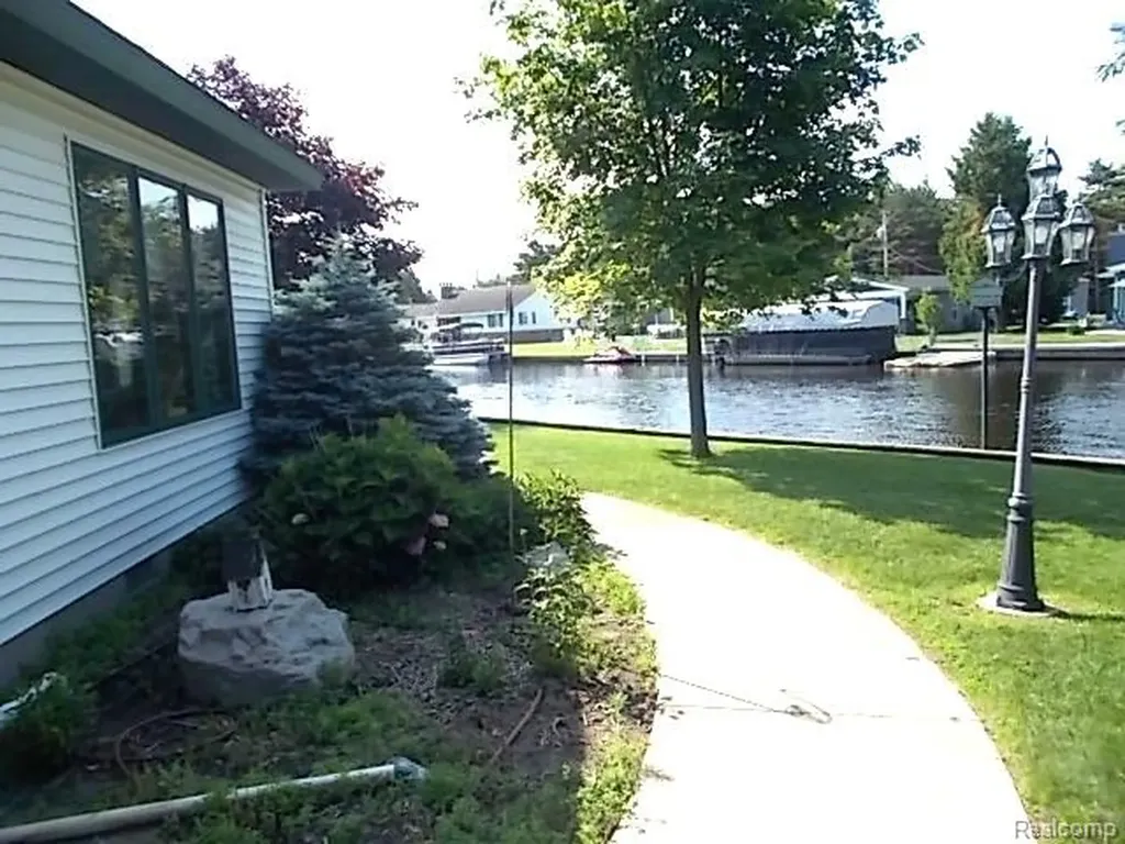 119 Pocahontas Trail Denton Township MI 48651