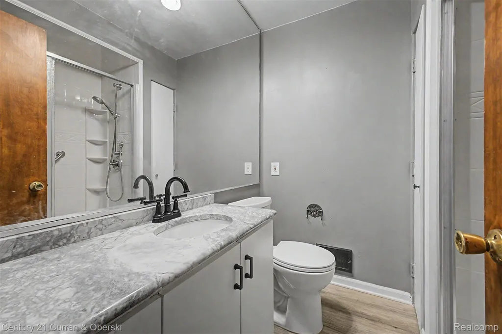 26733 Rouge River Drive Dearborn Heights City MI 48127
