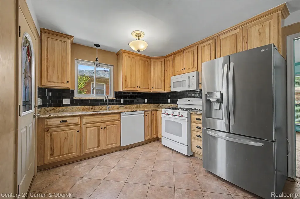 26733 Rouge River Drive Dearborn Heights City MI 48127