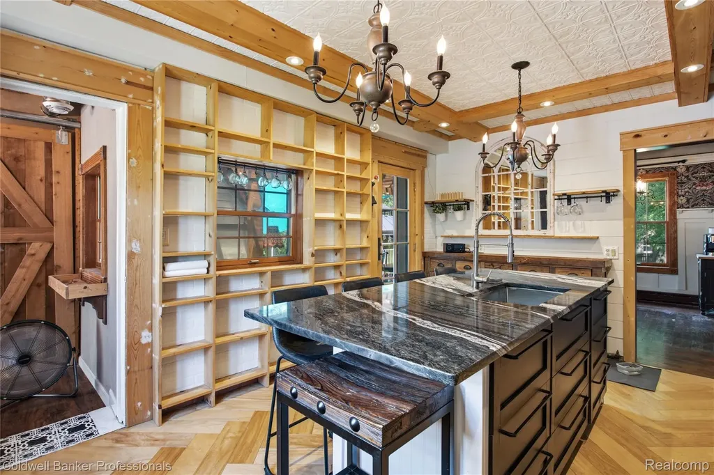30948 Marquette Street Garden City City MI 48135
