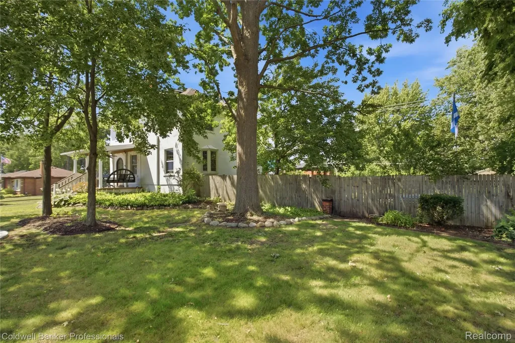 30948 Marquette Street Garden City City MI 48135
