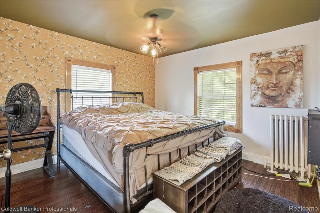 30948 Marquette Street Garden City City MI 48135