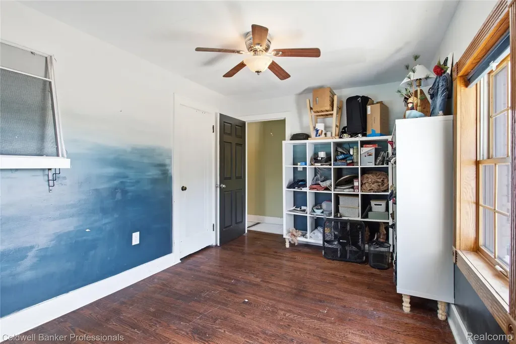 30948 Marquette Street Garden City City MI 48135