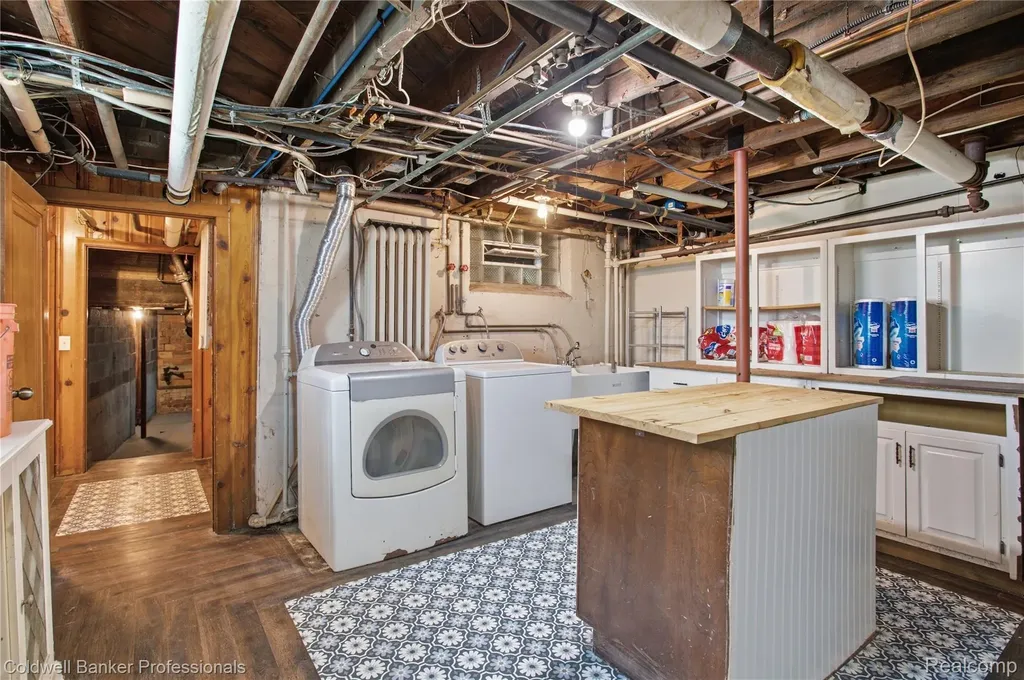 30948 Marquette Street Garden City City MI 48135