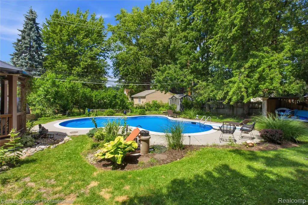 30948 Marquette Street Garden City City MI 48135