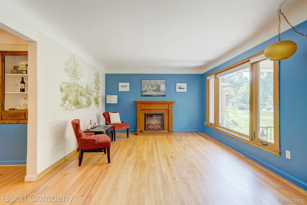 24310 Manistee Street Oak Park City MI 48237