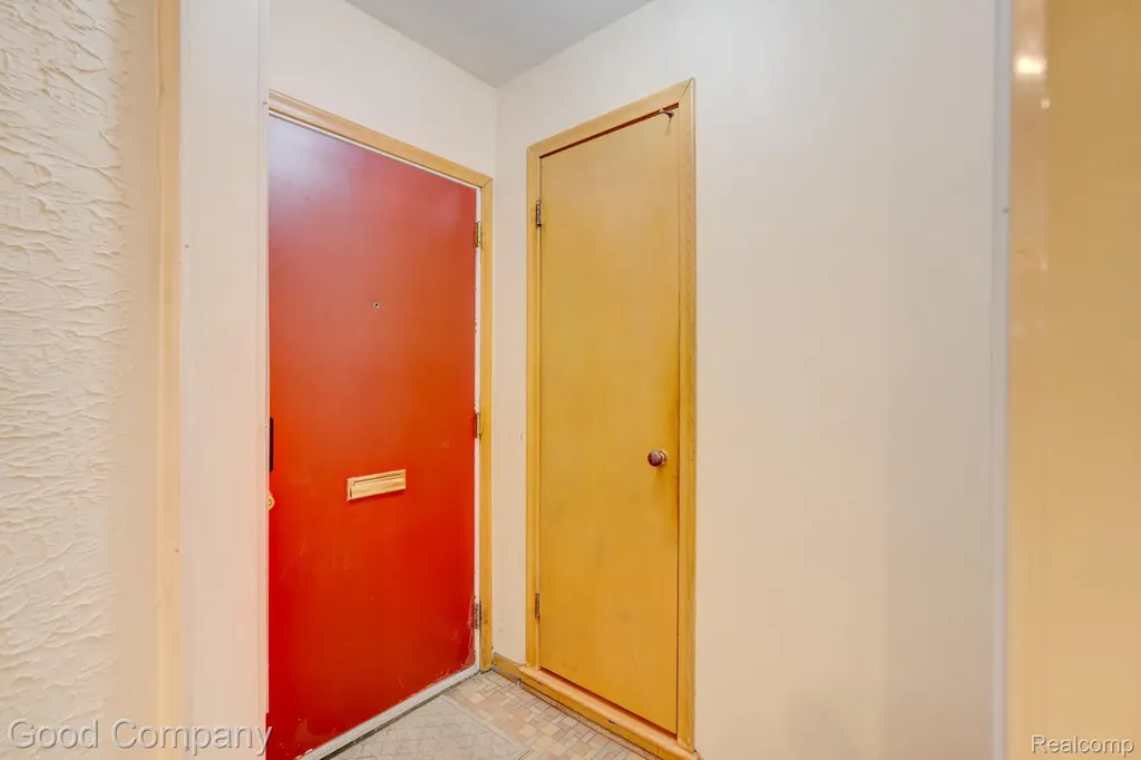 24310 Manistee Street Oak Park City MI 48237