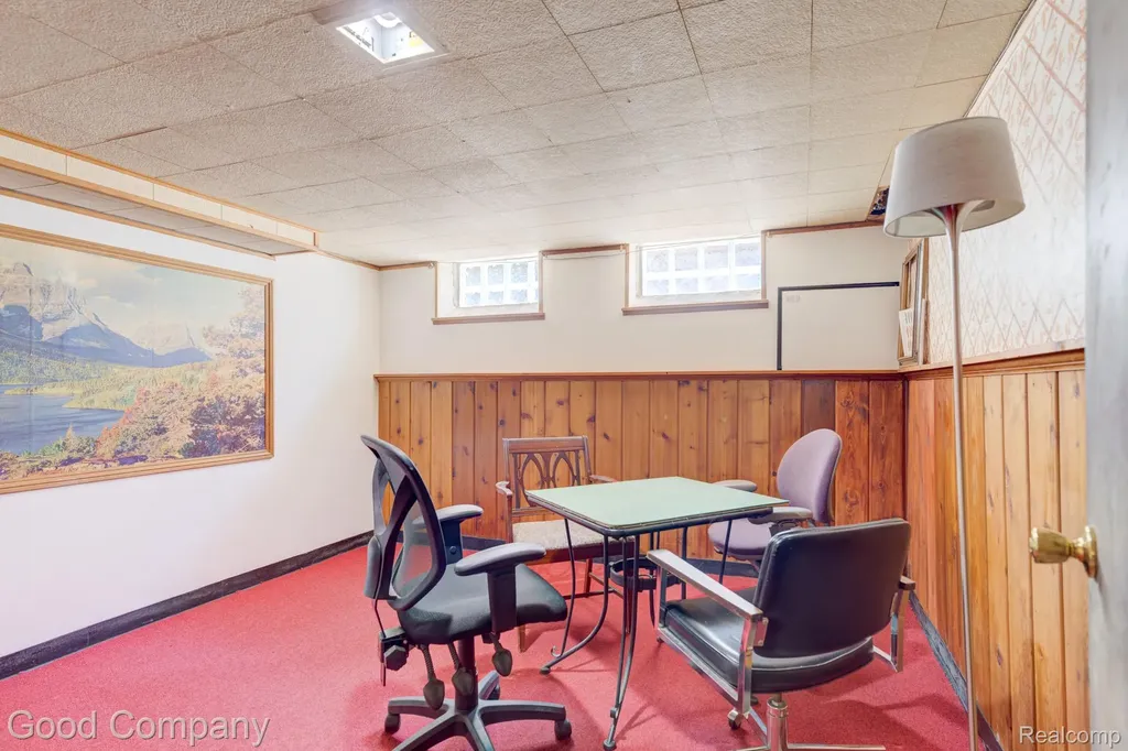 24310 Manistee Street Oak Park City MI 48237