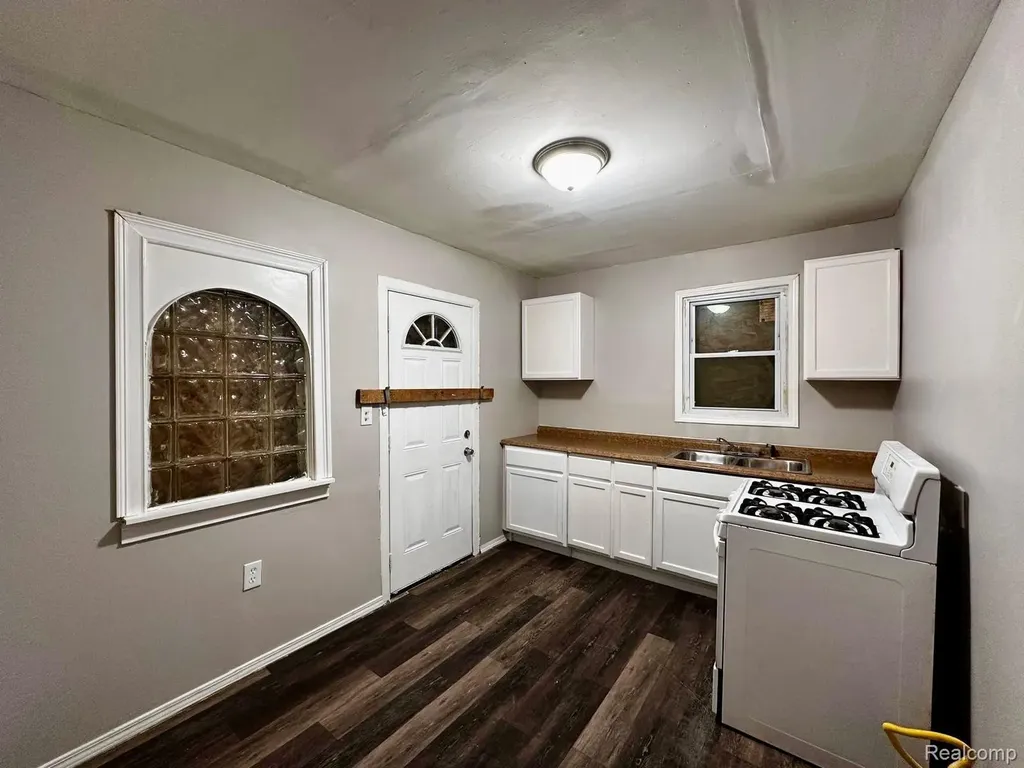 20014 Hull Street Highland Park City MI 48203