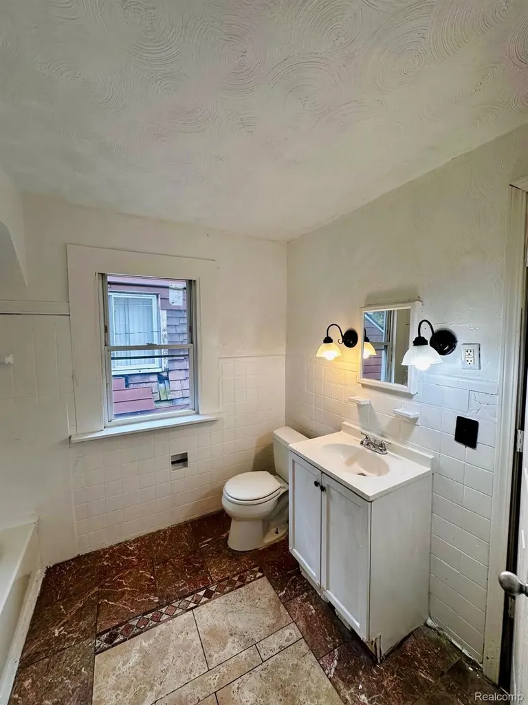 20014 Hull Street Highland Park City MI 48203