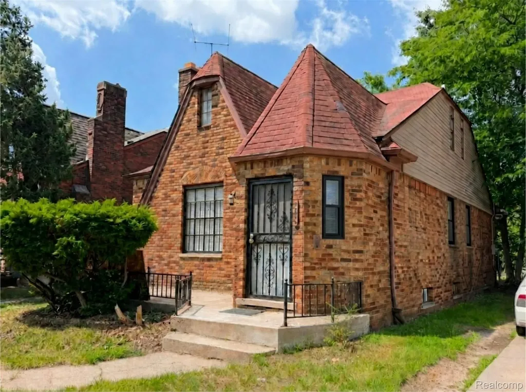 17335 Birwood Street Detroit City MI 48221