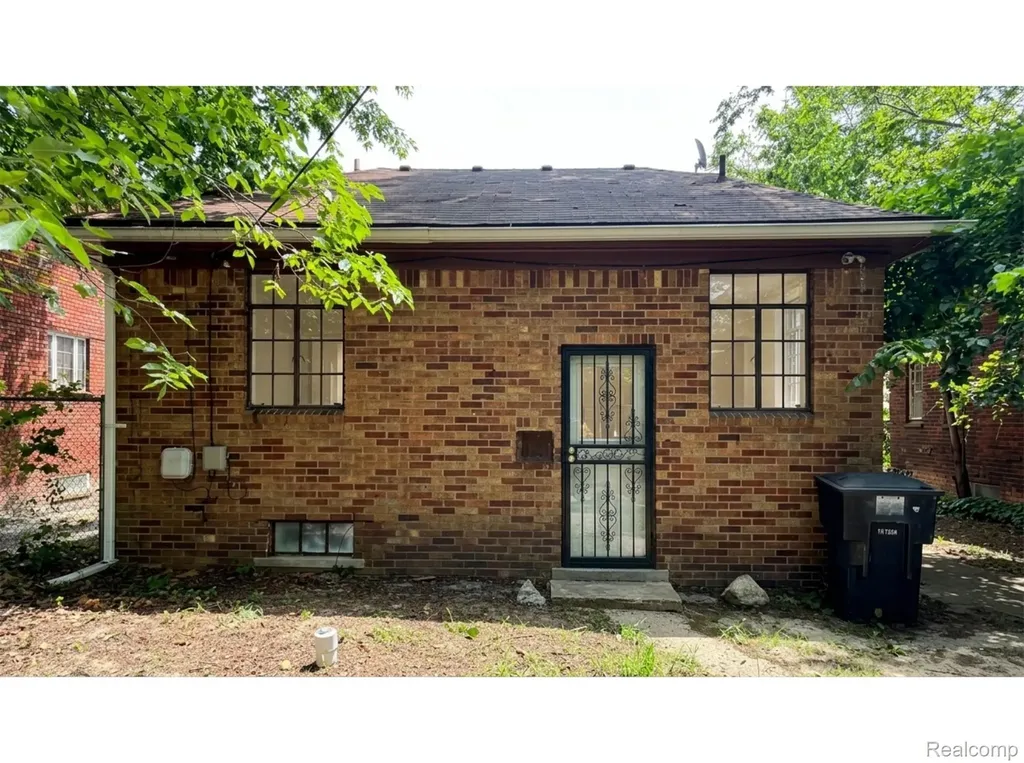 17335 Birwood Street Detroit City MI 48221