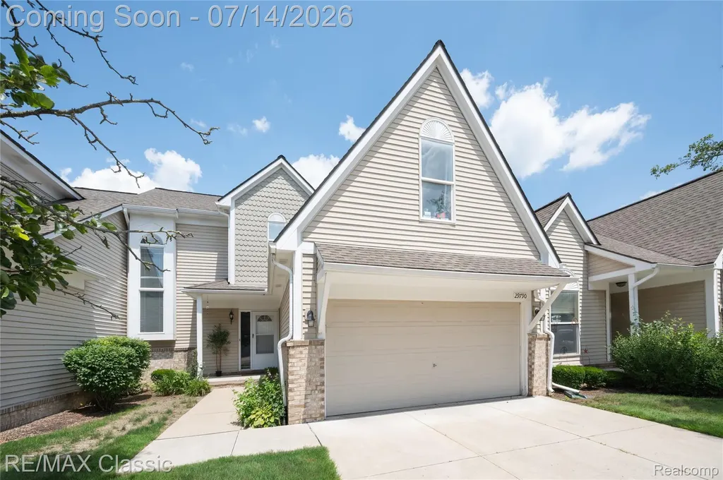 29790 Palmer Court Farmington Hills City MI 48336