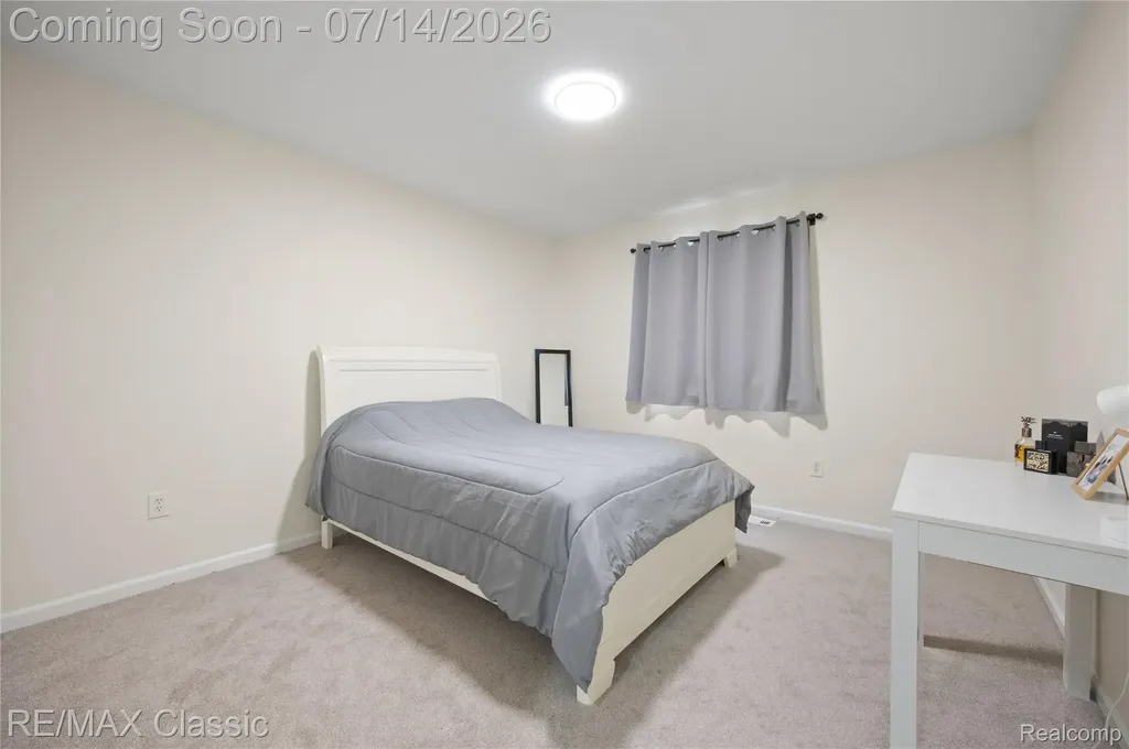 29790 Palmer Court Farmington Hills City MI 48336