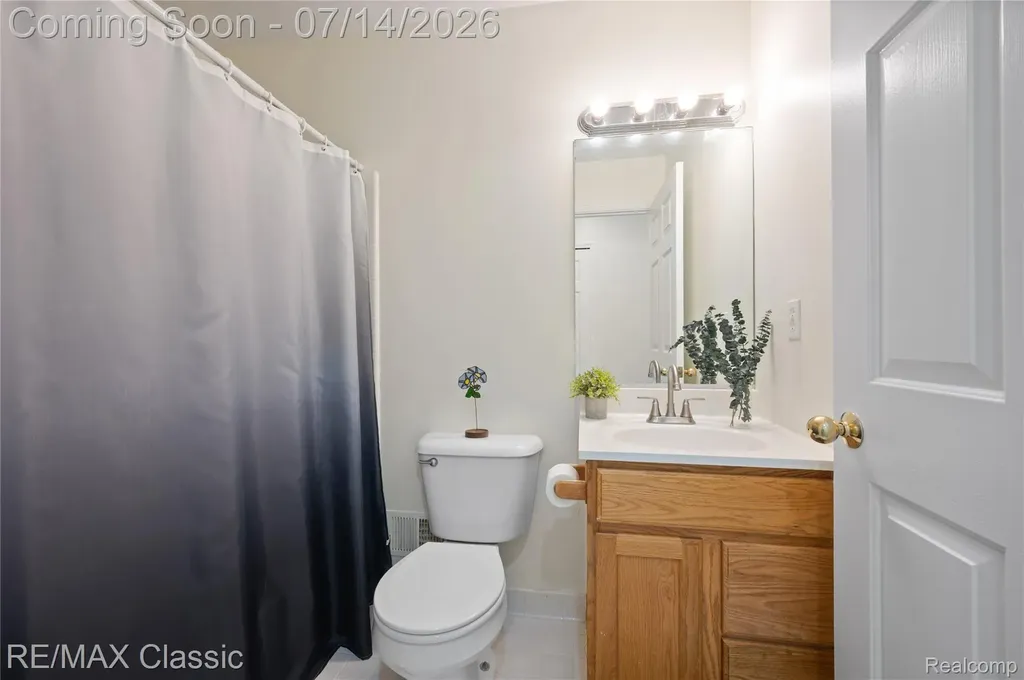 29790 Palmer Court Farmington Hills City MI 48336