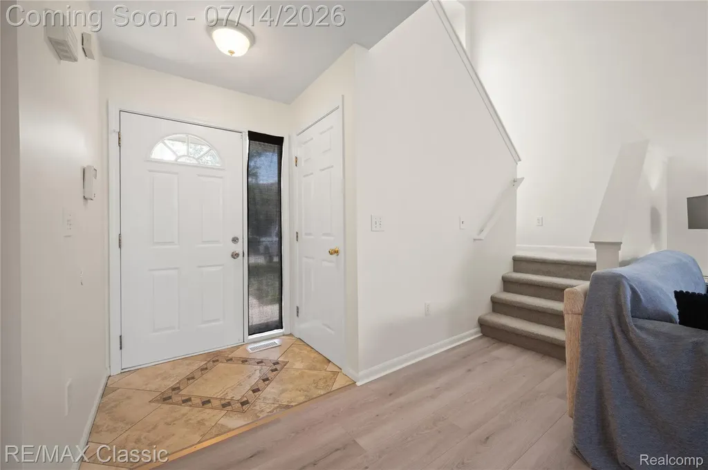 29790 Palmer Court Farmington Hills City MI 48336