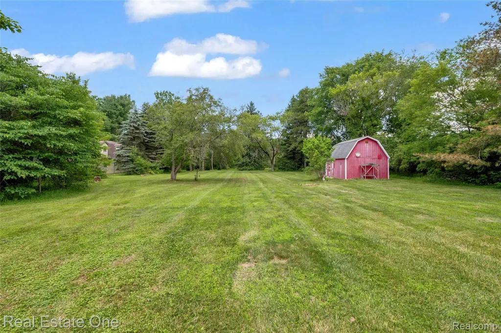 6710 Griswold Road Kimball Township MI 48074