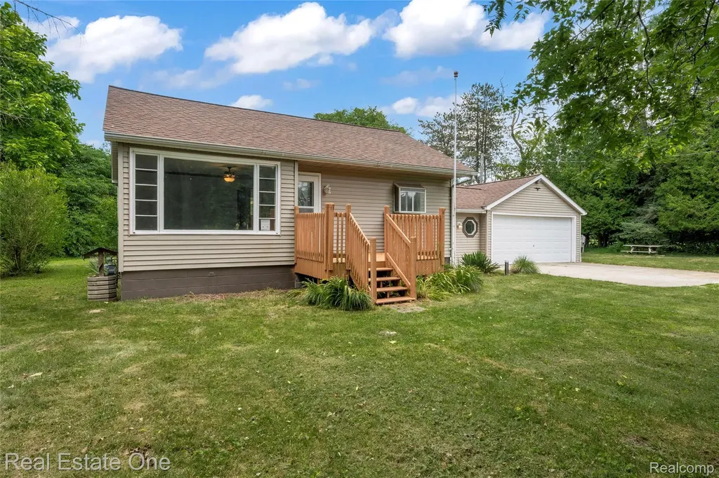 6710 Griswold Road Kimball Township MI 48074
