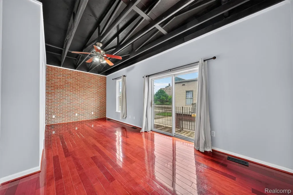 22 Pallister Street Detroit City MI 48202