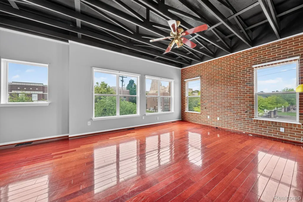 22 Pallister Street Detroit City MI 48202
