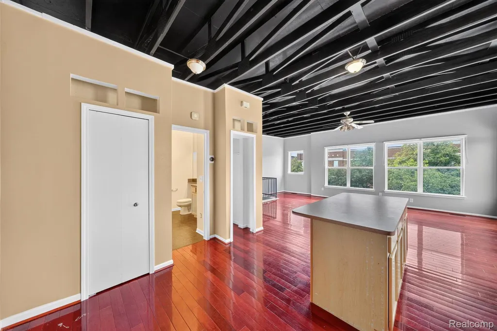 22 Pallister Street Detroit City MI 48202
