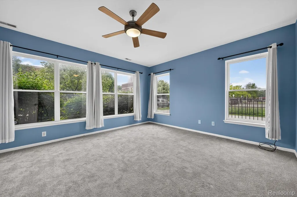 22 Pallister Street Detroit City MI 48202