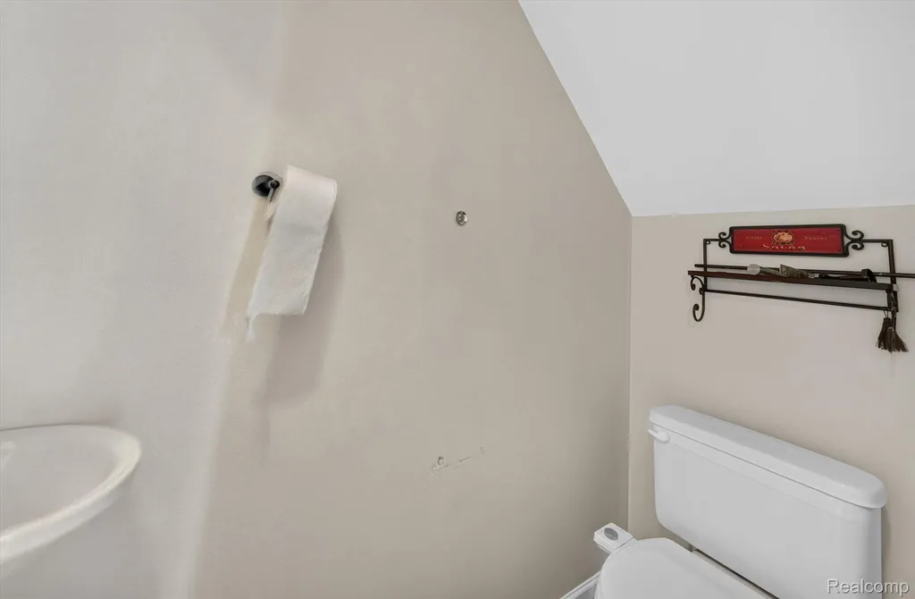 22 Pallister Street Detroit City MI 48202