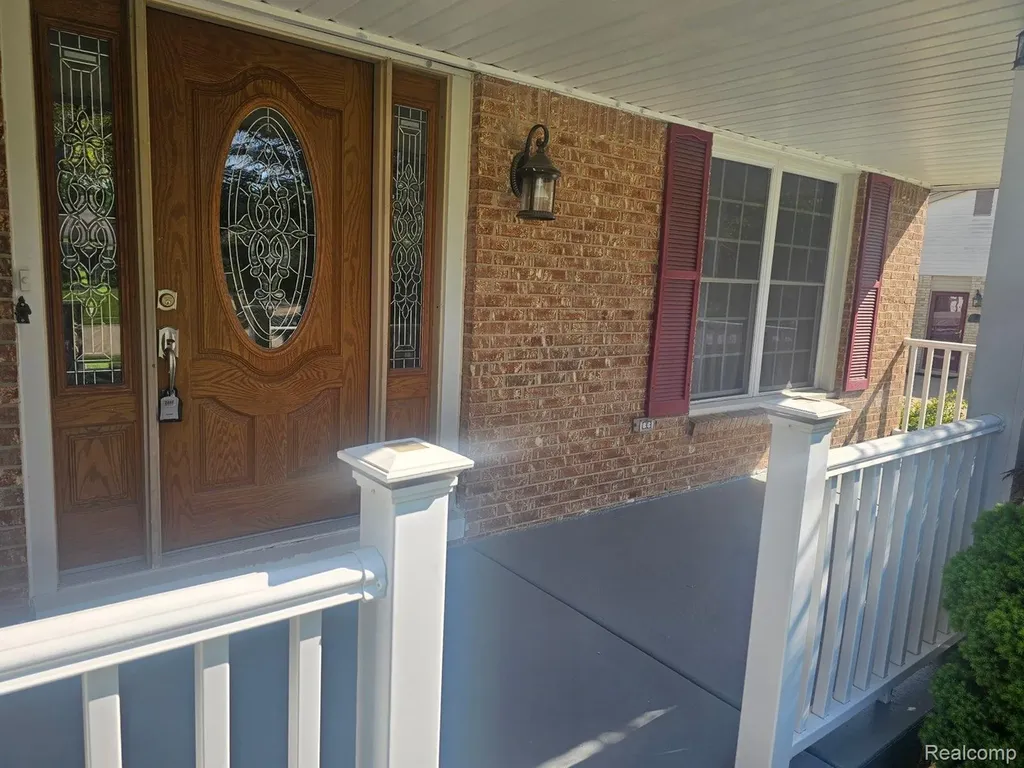1614 Caliper Drive Troy City MI 48084
