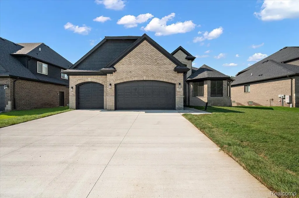 24462 Sawgrass Drive Macomb Township MI 48042