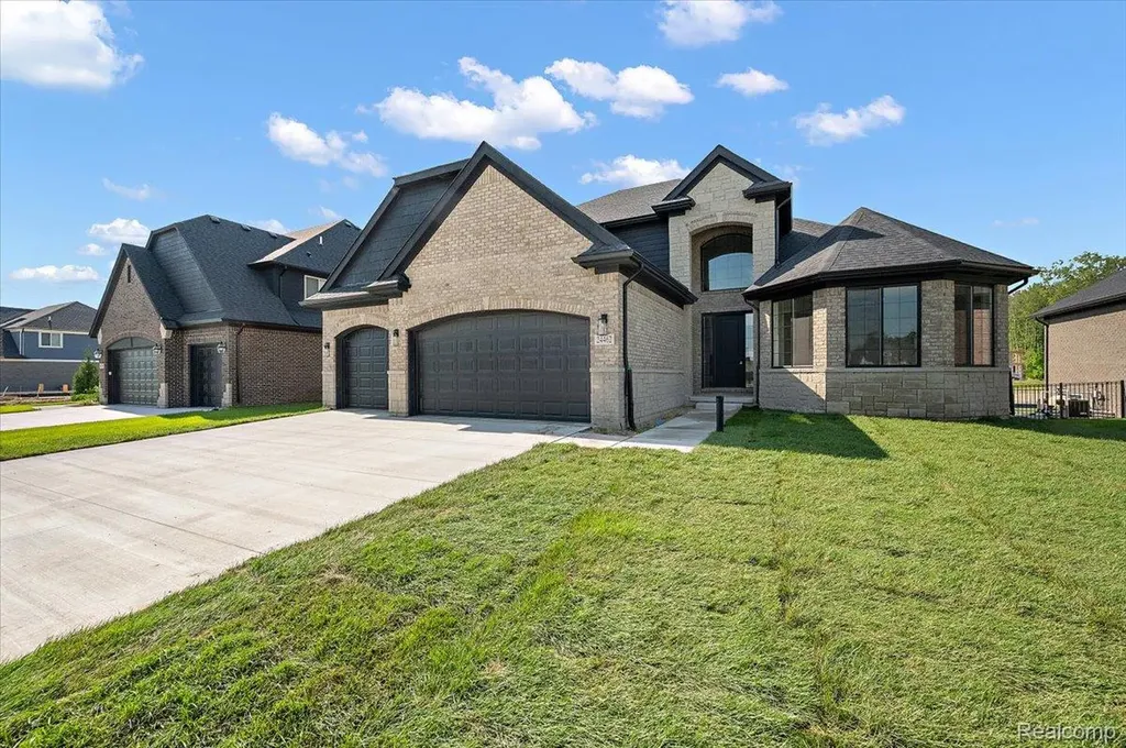 24462 Sawgrass Drive Macomb Township MI 48042